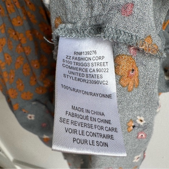 DR2 Top Womens Gray Floral Print Tassel Tie V Neck Short Sleeve Tunic size XS - Picture 4 of 4